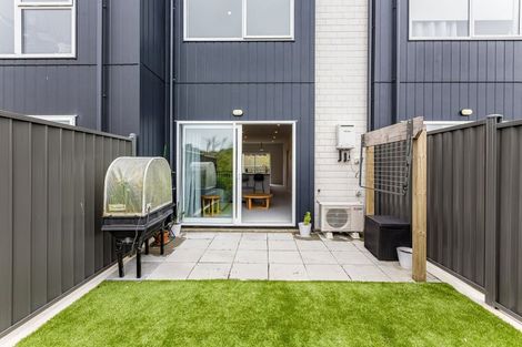 Photo of property in 34 Koreke Close, Kenepuru, Porirua, 5022