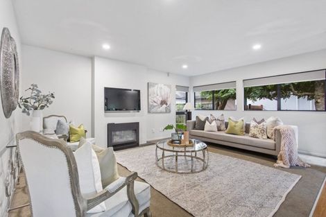 Photo of property in 29 Headland Drive, Long Bay, Auckland, 0630