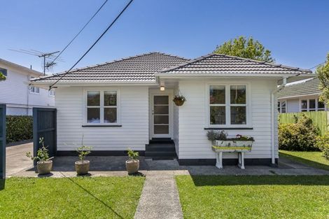 Photo of property in 787 Te Atatu Road, Te Atatu Peninsula, Auckland, 0610