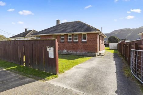 Photo of property in 19 Farmer Crescent, Taita, Lower Hutt, 5011