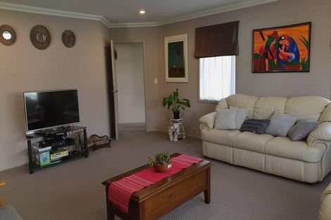 Photo of property in 13 Craig Street, Stratford, 4332