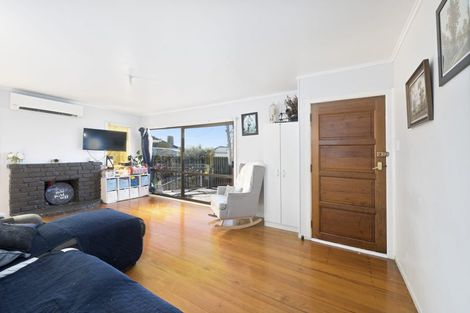 Photo of property in 23 Bedford Street, Te Atatu South, Auckland, 0610