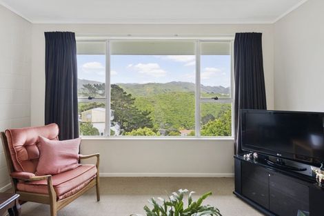 Photo of property in 10f1 Camrose Grove, Kingston, Wellington, 6021