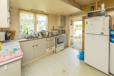 Photo of property in 70 Manuka Street, Castlecliff, Whanganui, 4501