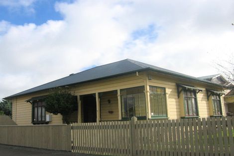 Photo of property in 73 Chelwood Street, Takaro, Palmerston North, 4412