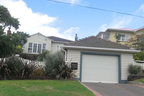 Photo of property in 5 Collier Avenue, Karori, Wellington, 6012