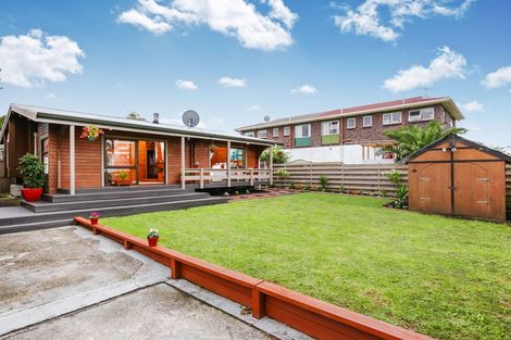 Photo of property in 9 Rewa Street, New Lynn, Auckland, 0600