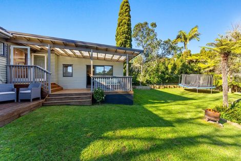 Photo of property in 14 Rosecamp Road, Beach Haven, Auckland, 0626