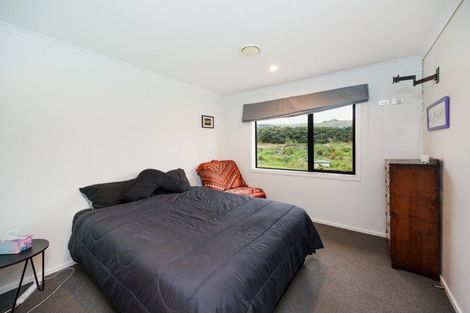 Photo of property in 52 Centre Road, Aokautere, Palmerston North, 4471