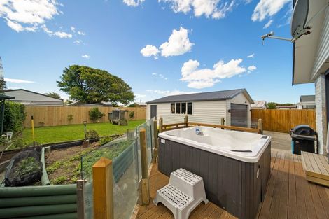 Photo of property in 150 Pacific Road, North New Brighton, Christchurch, 8083