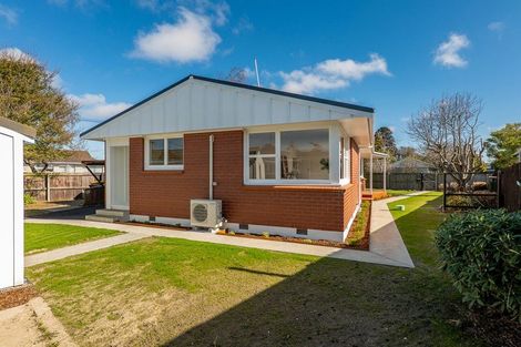 Photo of property in 2 Freebairn Street, Redwood, Christchurch, 8051