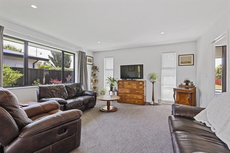 Photo of property in 14 Awarua Road, Pegasus, 7612