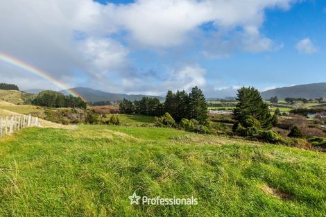 Photo of property in 1712 State Highway 2, Kaitoke, Upper Hutt, 5018