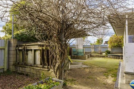 Photo of property in 28 Walton Way, Flaxmere, Hastings, 4120