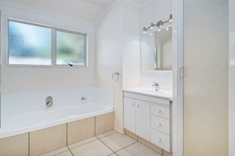 Photo of property in 12 Kenneth Avenue, Whitianga, 3510