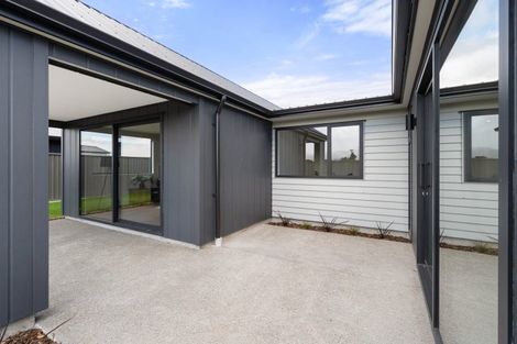 Photo of property in 11 Hereford Drive, Carterton, 5713