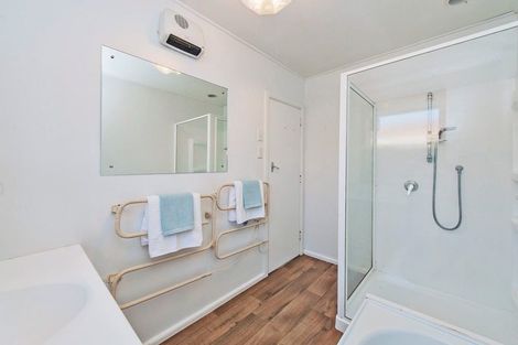 Photo of property in 64 Carruthers Street, Ilam, Christchurch, 8041