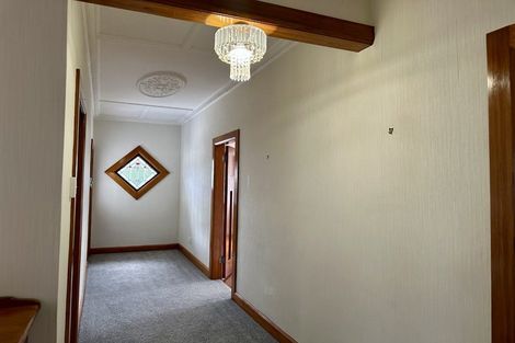 Photo of property in 42 Puriri Terrace, Roslyn, Palmerston North, 4414