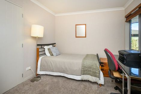 Photo of property in 2 Ursula Drive, Feilding, 4702