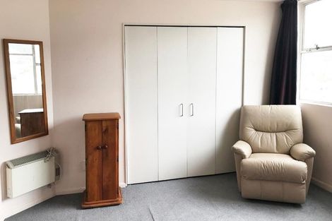 Photo of property in Grandstand Apartments, 12/80u Kent Terrace, Mount Victoria, Wellington, 6011
