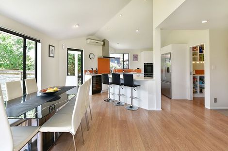 Photo of property in 69 Maygrove Drive, Orewa, 0931