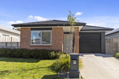 Photo of property in 86 Farmer Crescent, Taita, Lower Hutt, 5011
