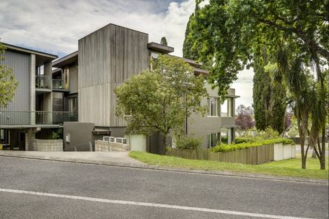 Photo of property in 6/5 Tanner Street, Havelock North, 4130