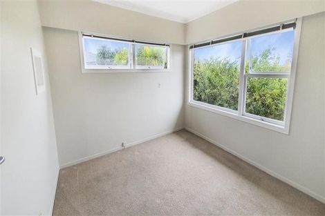 Photo of property in 80 Te Atatu Road, Te Atatu South, Auckland, 0610