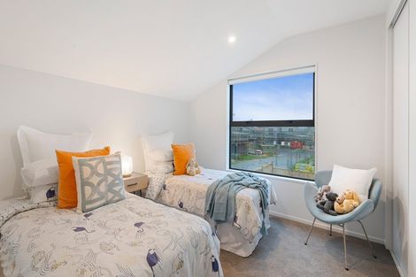 Photo of property in 42 Waituarua Drive, Takanini, 2112