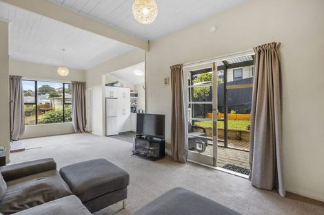 Photo of property in 11 Aitken Place, Mornington, Dunedin, 9011