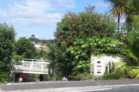 Photo of property in 2/30 Jellicoe Road, Murrays Bay, Auckland, 0630