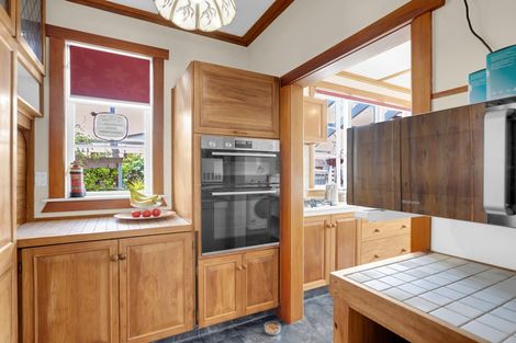 Photo of property in 61 Te Aroha Street, Hamilton East, Hamilton, 3216