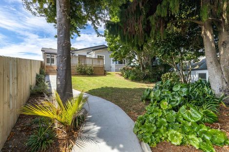 Photo of property in 407 Carrington Street, Upper Vogeltown, New Plymouth, 4310