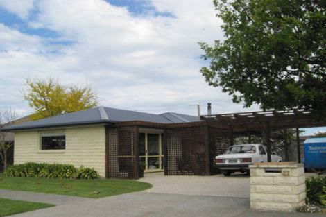 Photo of property in 27 Eders Road, Woodend, 7610