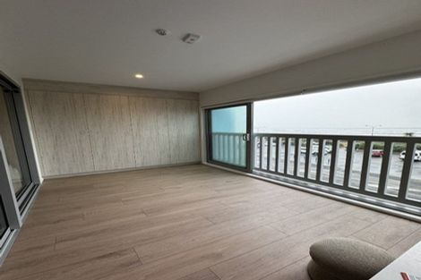 Photo of property in 207/87 Marine Parade, North New Brighton, Christchurch, 8083