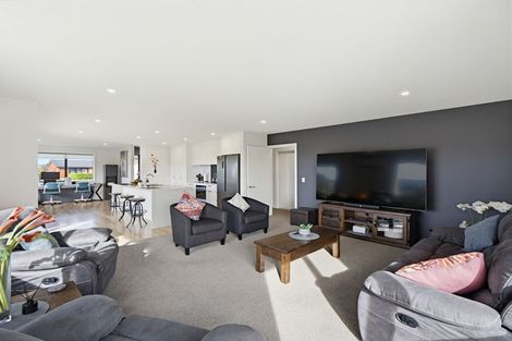 Photo of property in 33 Claremont Crescent, Amberley, 7410