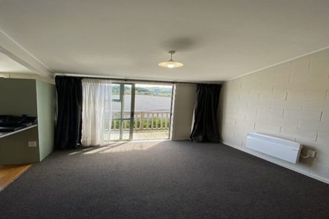 Photo of property in 21f7 Collins Avenue, Tawa, Wellington, 5028