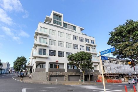 Photo of property in 22 Liardet Apartments, 104/22 Liardet Street, New Plymouth, 4310