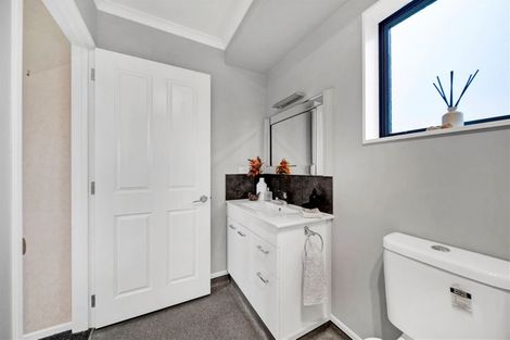 Photo of property in 121 Mercade Close, Stratford, 4332