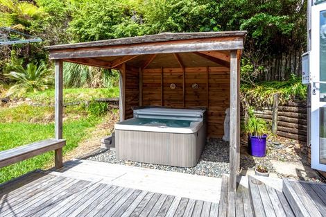 Photo of property in 148 Paku Drive, Tairua, 3508