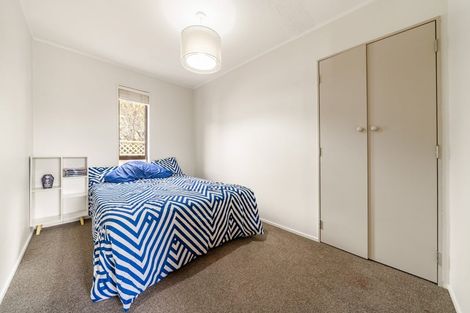 Photo of property in 56 Albatross Close, Whitby, Porirua, 5024