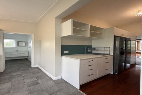 Photo of property in 4 Myrtle Crescent, Mount Cook, Wellington, 6021