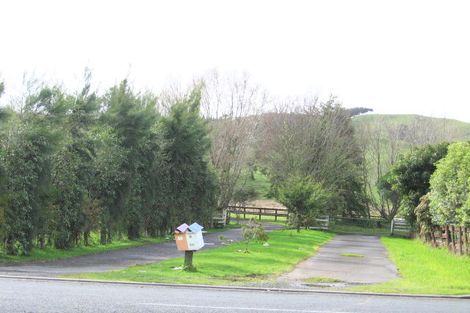 Photo of property in 78 Awaroa Road, Helensville, 0800