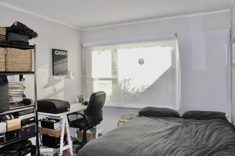 Photo of property in 2/27 Nikau Street, New Lynn, Auckland, 0600