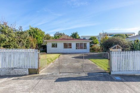 Photo of property in 50 Seaview Road, Paraparaumu Beach, Paraparaumu, 5032