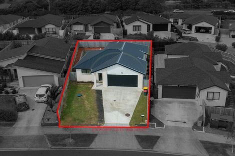 Photo of property in 15 Huahua Crescent, Papakura, 2110