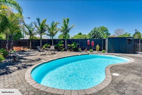 Photo of property in 24 Neeve Road, Taradale, Napier, 4112