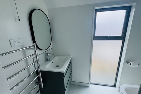 Photo of property in 65 Thackeray Place, Waltham, Christchurch, 8023