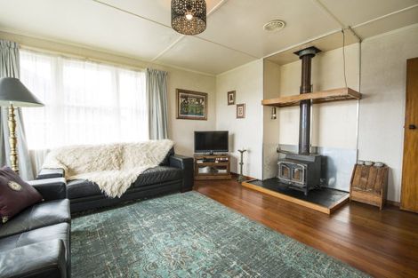 Photo of property in 30 Piwari Street, Rangataua, Ohakune, 4691