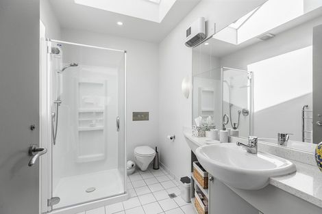 Photo of property in 363u2 Karaka Bay Road, Karaka Bays, Wellington, 6022